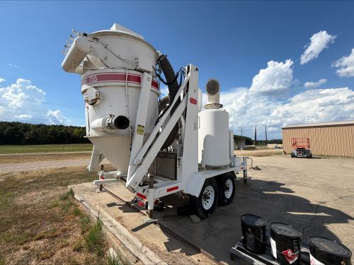 2009 Industrial Vacuum Trailer - Image 2